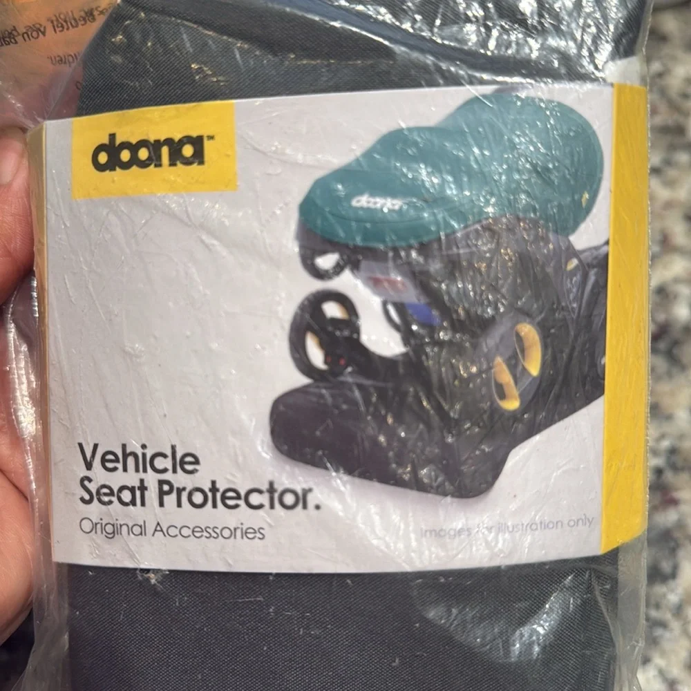Doona Vehicle Seat Protector.Car Cover Baby Infant Stroller Carrier.Accessories